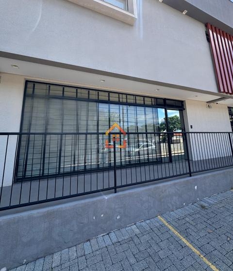 Sala para locação com 38 m², por R$ 2.000,00 passando o ponto R$ 90.000,00 mobília- Bancários-Londrina/PR