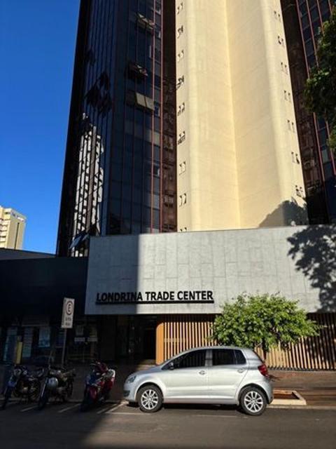 Sala para locação no Ed Londrina Trade Center, 74 m² por R$ 2.400/mês- Centro-Londrina/Pr